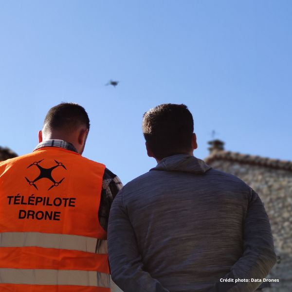 AÉROcDRONES règlementation drone Habilitations obligatoires pour être pilote de drone particulier ou professionnel